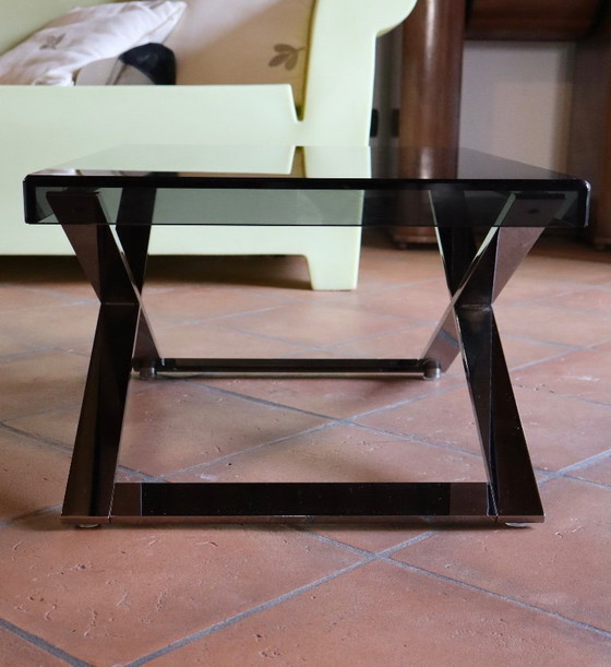 Image 1 of Aster X salontafel van gepolijst verchroomd aluminium en rookglas.