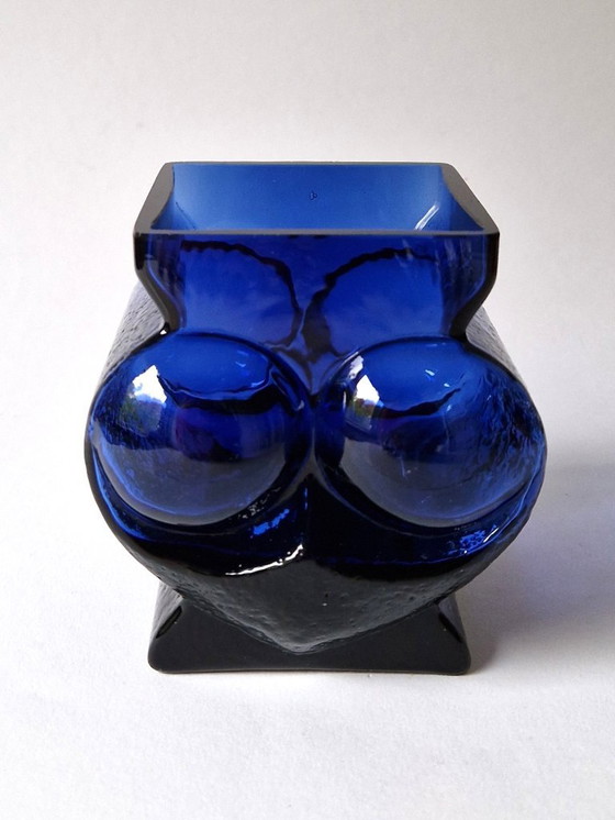 Image 1 of Skruf Schweden – Eulenvase von Lars Hellsten – signiert