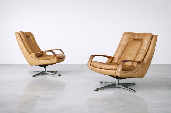 Image 1 of Vintage Mid-Century German Modern Leather Swivel Chairs by Carl Straub, 1950s, Set of 2