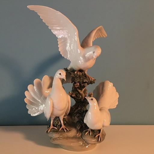 Lladró "Grupo De Palomas" Beeldhouwkunst (53 Cm) – Salvador Debón