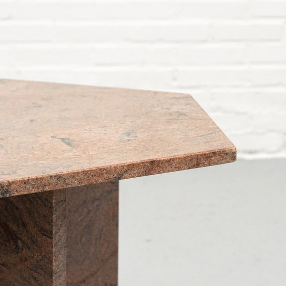 Couchtisch aus Granit aus den 70er Jahren – Couchtische, Stone (photo 10 of 13)