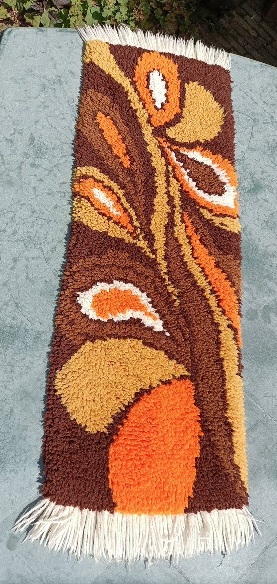 Image 1 of Nappe vintage orange marron smyrna runner psychedelic