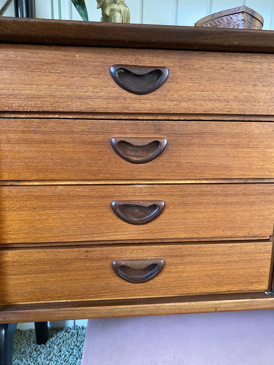 Image 1 of wandmeubel van Teeffelen WEBE