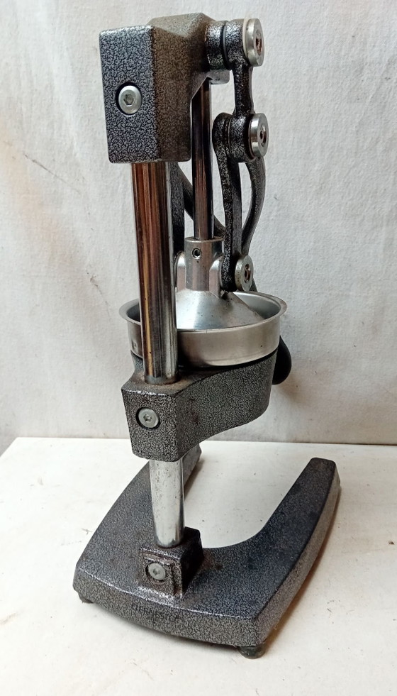 Industrielle Saftpresse – FK, Küchenzubehör, Gusseisen, Gummi (photo 8 of 10)