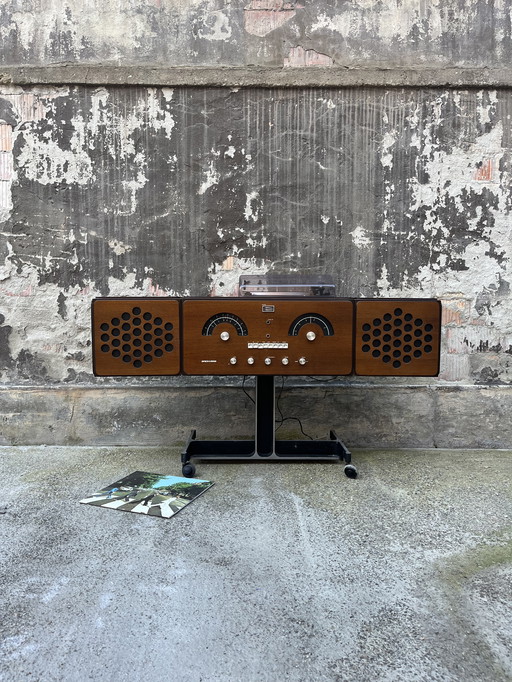 Brionvega rr126 1970 Castiglioni bluetooth design