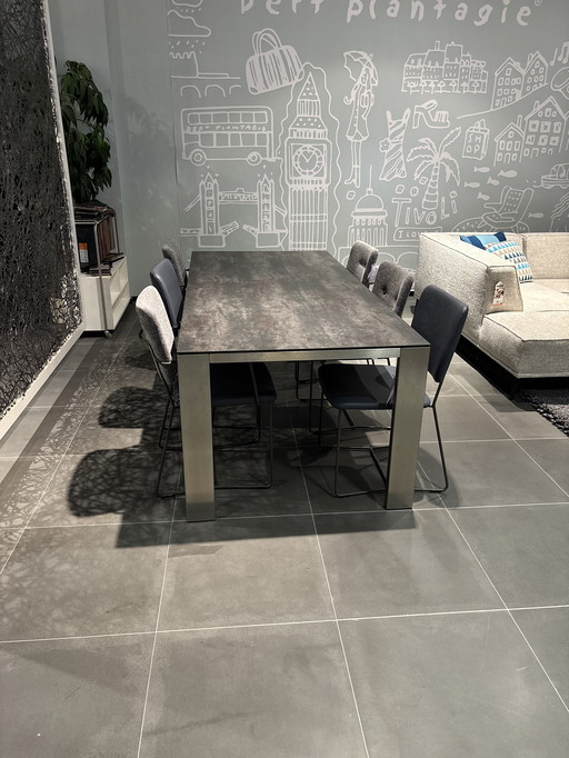 Bert Plantagie eetkamertafel