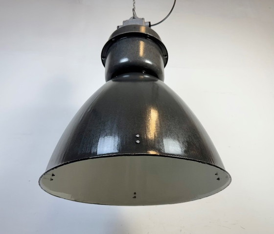Image 1 of Grote zwarte geëmailleerde industriële hanglamp van Elektrosvit, jaren 60