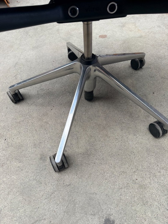 Image 1 of Sedia da ufficio Vitra ID Trim in pelle nera