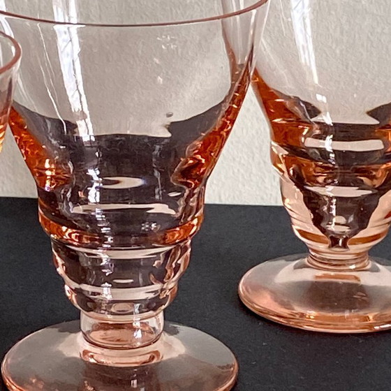 Image 1 of 6 rosa Art-déco-Gläser, 6 cl