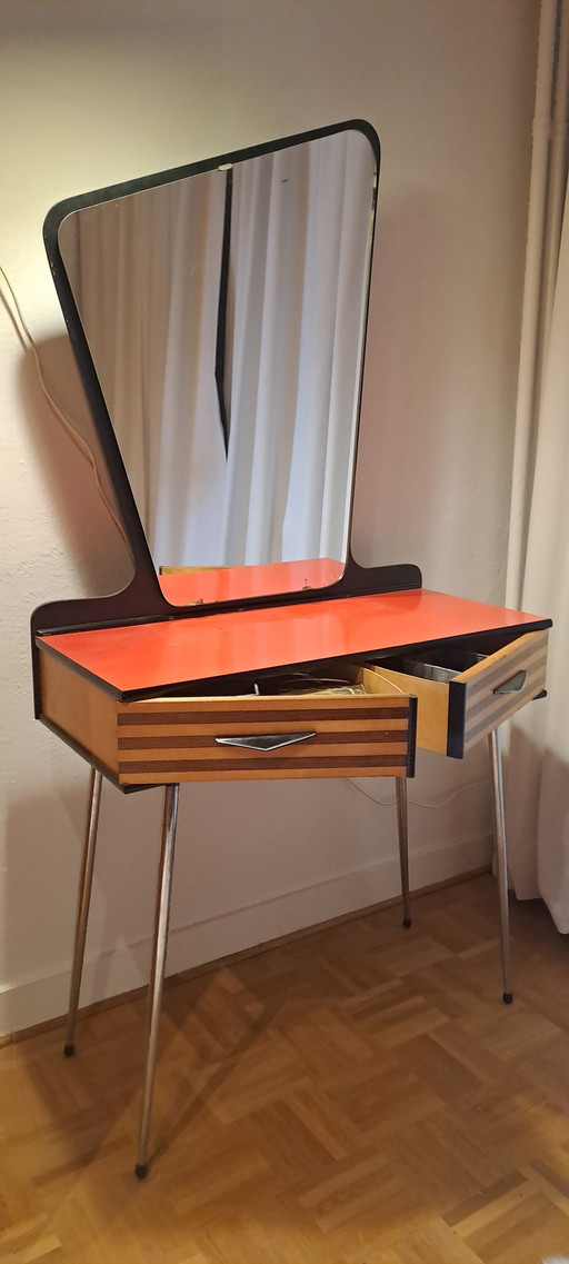 Table de maquillage