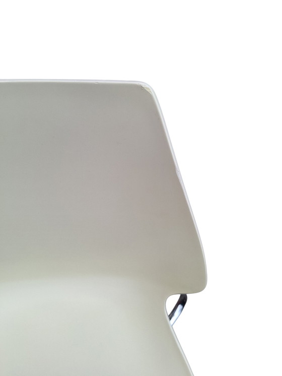 Image 1 of 4x Kartell Maui chairs by Vico Magistretti