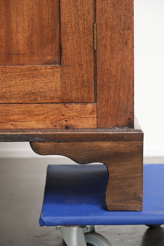 Wunderschöner antiker englischer Buffetschrank aus dem frühen 19. Jahrhundert im gotischen Stil mit (photo 16 of 19)