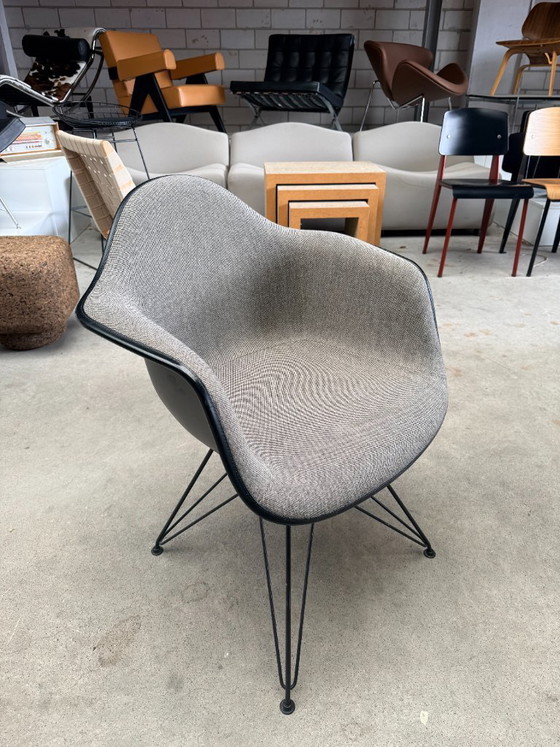 Image 1 of Chaise Vitra Eames DAR (2x)