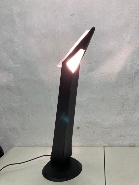 Image 1 of Italiaanse halogeen tafellamp jaren 80 90 design postmodern ruimtetijdperk