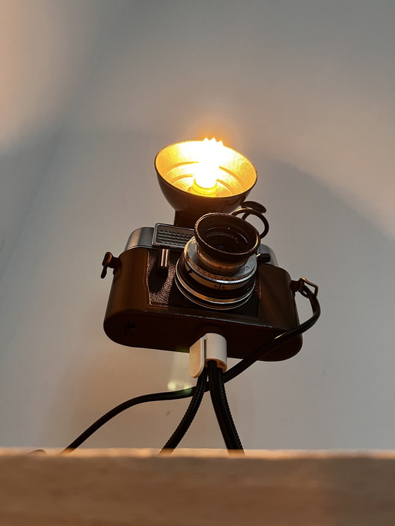 Image 1 of Unieke lamp gemaakt van retro Voigtländer camera 