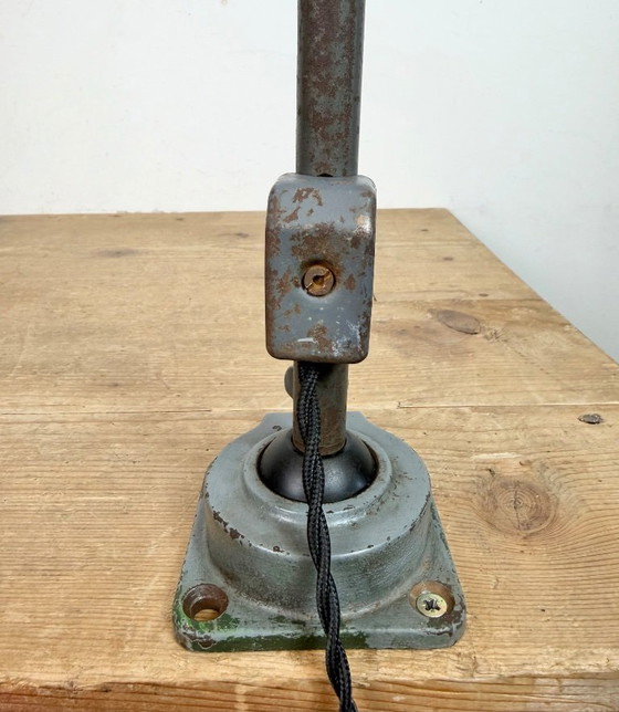 Image 1 of Industrial Grey Enamel Workshop Table Lamp from Siemens, 1950s