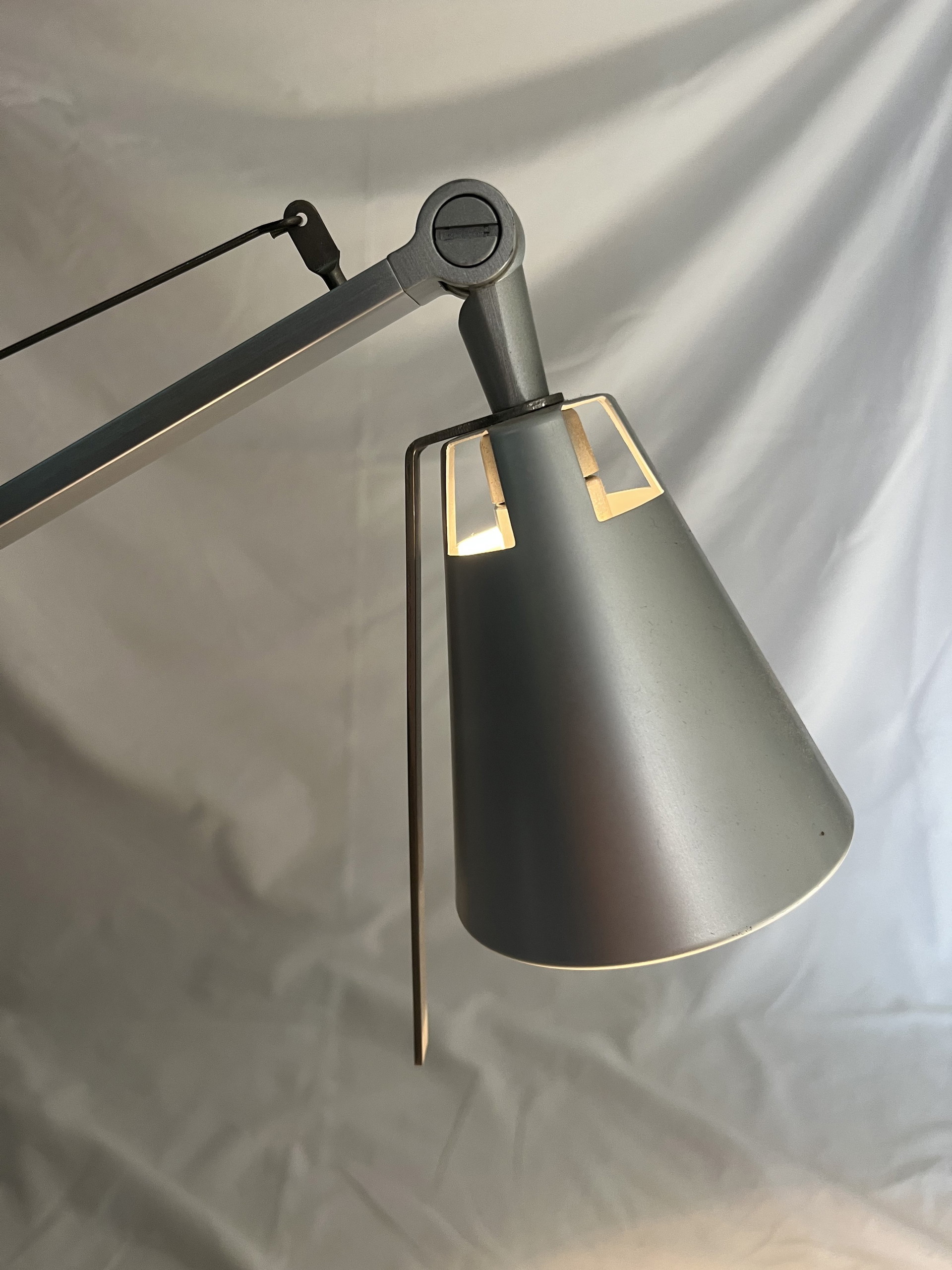 IKEA HUSVIK Desk Lamp | €25 | Whoppah