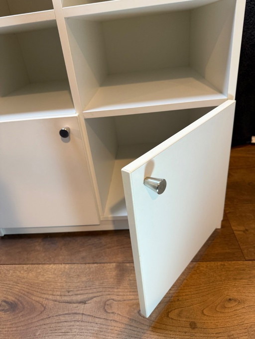 Vitrine robuste fabriquée à la main