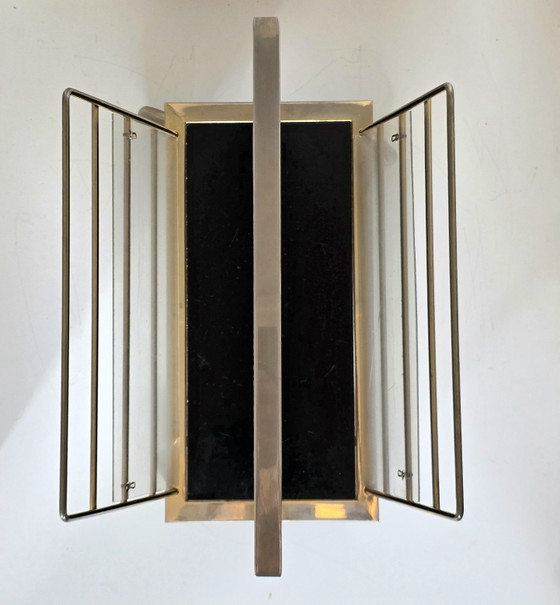 Présentoir à magazines vintage Hollywood Regency en laiton sur roulettes – Porte-revues, Brass, Plexiglass (photo 8 of 15)