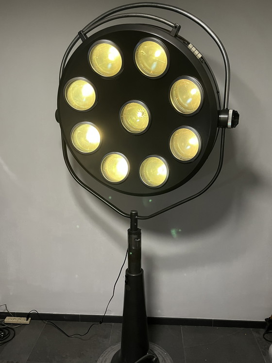 Image 1 of Lampe opératoire XXL sur trépied Nike