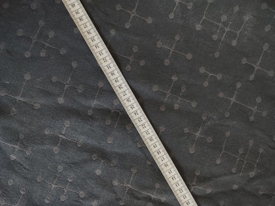 Eames Small Dot Pattern Maharam Fabric – Charles & Ray Eames, Cuscini, Cotton (photo 8 of 11)