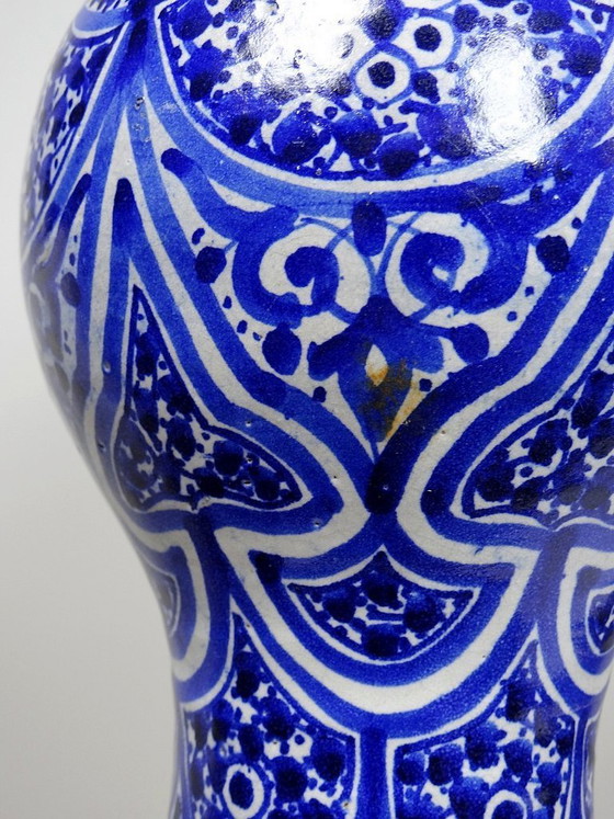 Image 1 of Large Moroccan vase/jar, Fez, handmade Khabia ceramic, 19th-20th century, cobalt