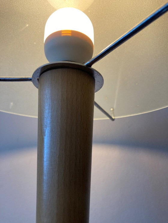 Image 1 of Lámpara de mesa con diseño de setas de Ikea