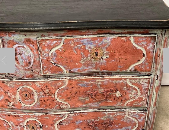 Image 1 of Commode Patinée