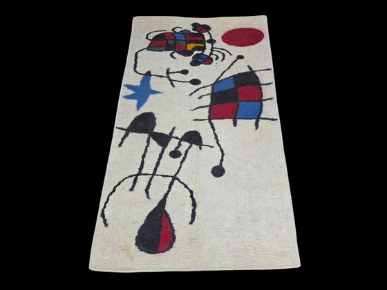 Alfombra de lana inspirada en Joan Miró – La sonrisa con alas llameantes - Alfombra Nómada – Wool (photo 4 of 9)