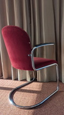 Due sedie Gispen 413