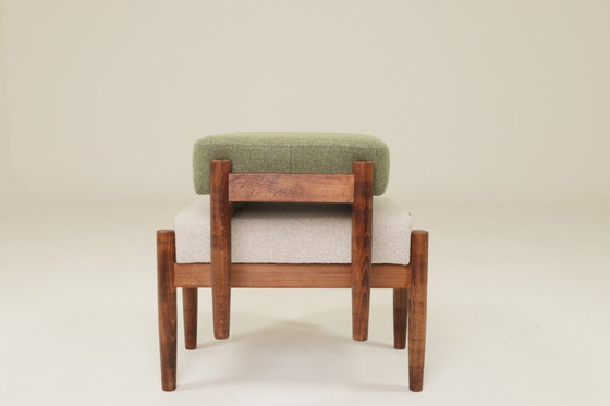 Image 1 of Juego de 2 sillas infantiles con taburete bouclé verde/gris escandinavo