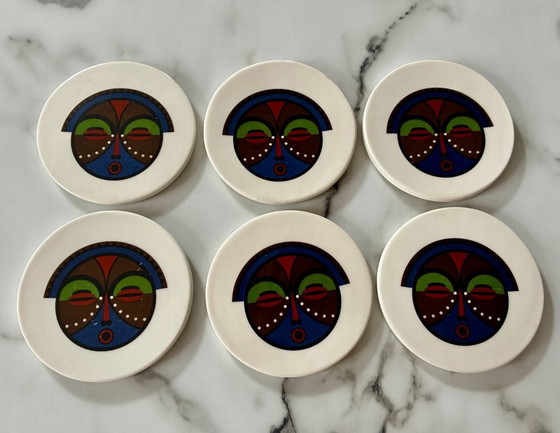 Image 1 of Set mit 6 ethnischen Keramikuntersetzern mit Stammesmasken