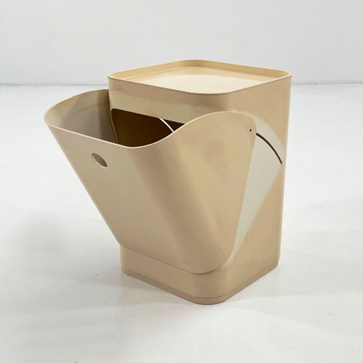 Cesto de ropa beige de Anna Castelli para Kartell, años 70