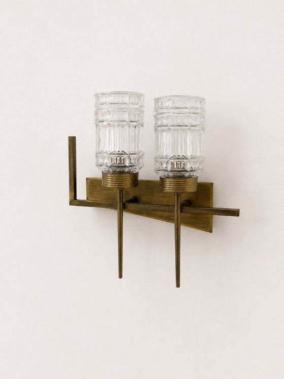 Image 1 of Een paar vintage wandlampen van messing en glas, Frankrijk, 1950