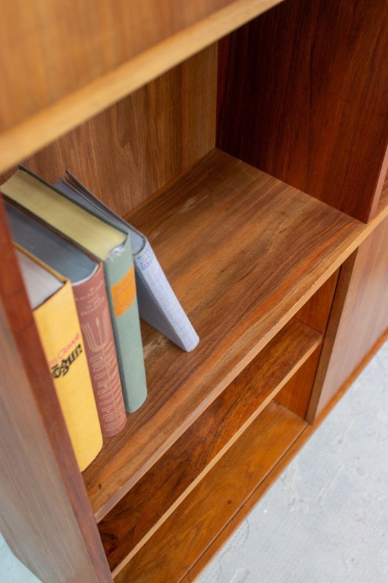 Image 1 of Buffet haut vintage, commode style années 60