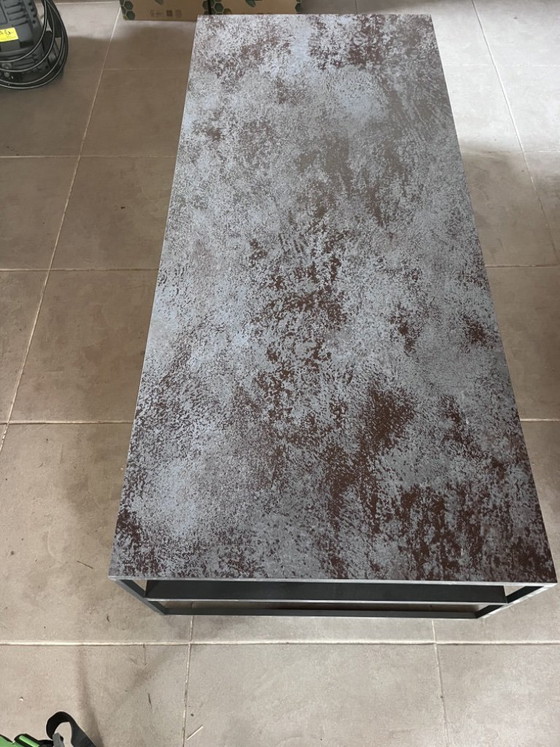 Image 1 of Metaform salontafel met metalen frame; industriële look