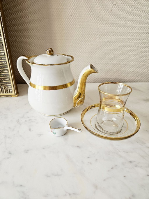 Juego de té de lujo con accesorios, Restaurante Lasserre París, fina porcelana bañada en oro y cristal Paşabahçe.