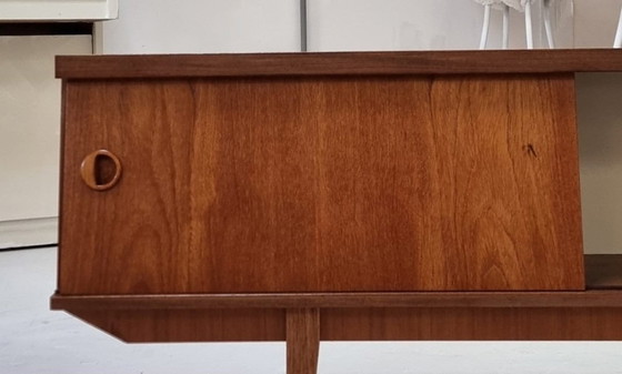 Image 1 of Tablero bajo de mediados de siglo