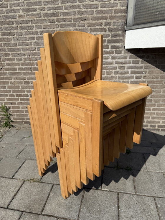 Image 1 of Partij van 51x vintage plywood stapelstoelen ‘70