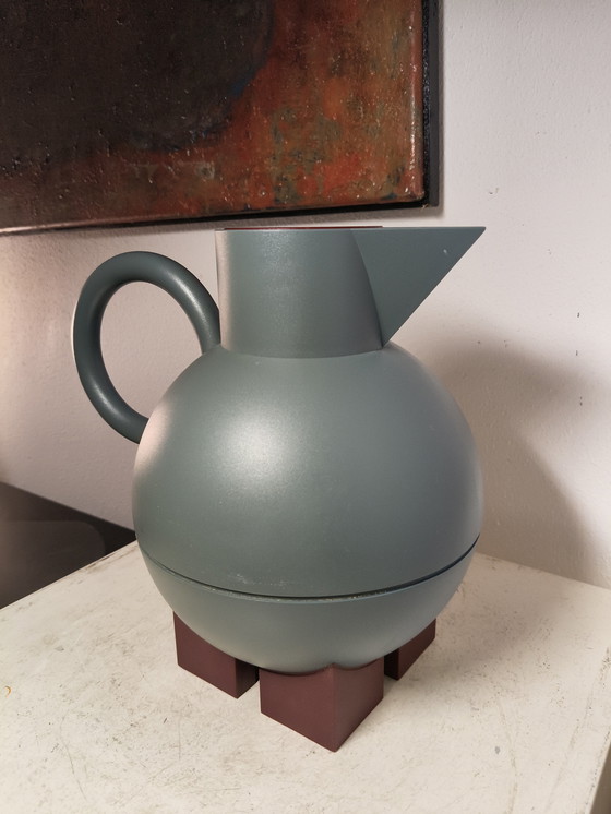 Image 1 of Thermos Euclid modello postmoderno di design vintage di Micheal Graves per Alessi