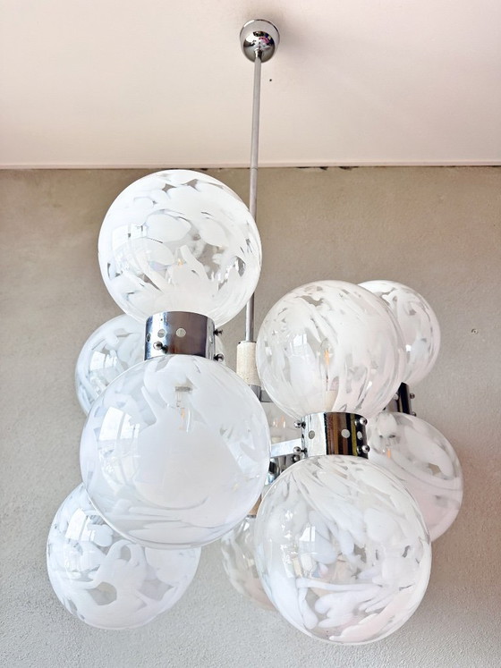 Image 1 of Lampadario vintage di grandi dimensioni Mazegga