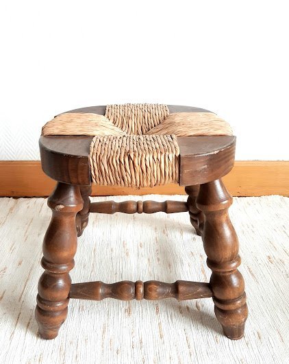 Image 1 of 2x Taburetes bajos de madera y paja estilo 1950 Dudouyt