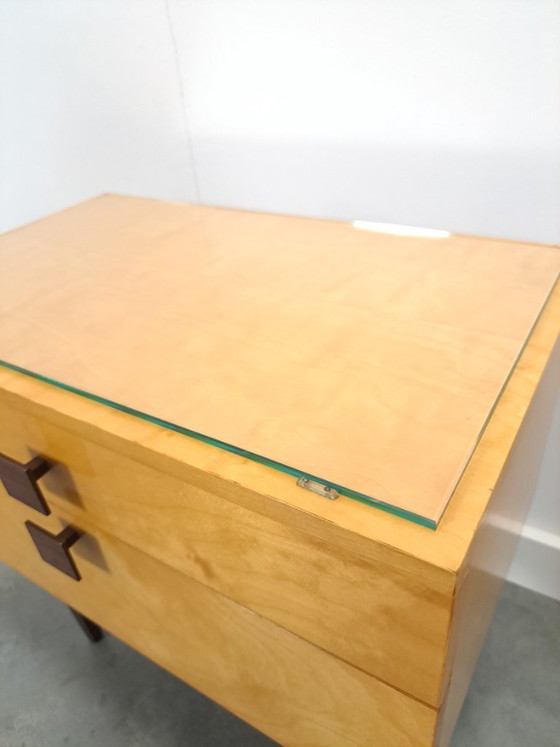 Image 1 of Set nachtkastjes met lade en vierkante grepen