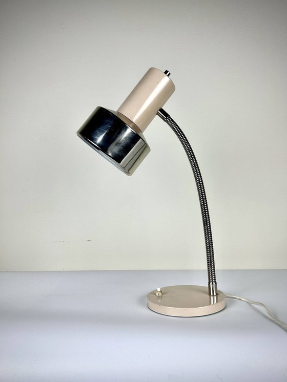 Image 1 of Vintage beige and chrome lamp - articulated arm