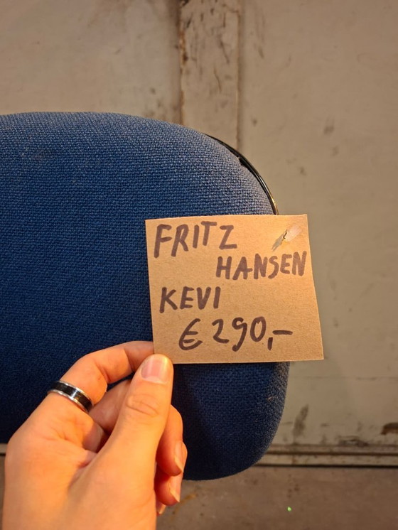 Image 1 of Sedia da ufficio di design Fritz Hansen Kevi 1990 Blu