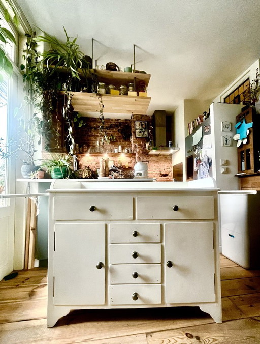 Prachtige oude commode in uitstekende conditie