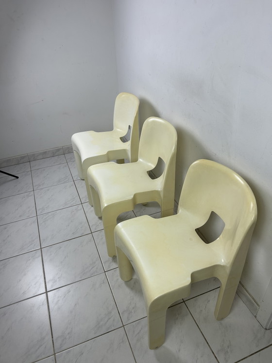 Image 1 of Set di 3 sedie Universal vintage Joe Colombo Kartell, prezzo