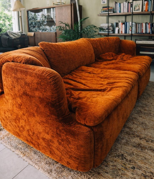 'Confidential' sofa by Alberto Rosselli for Saporiti 1970's