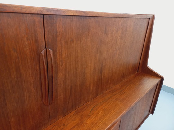 Image 1 of Vintage Scandinavian mid-height sideboard Ib Kofod-Larsen for Faarup Møbelfabrik in teak from the 60s