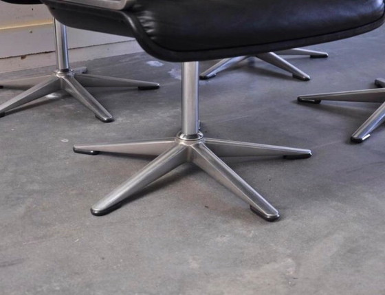 Image 1 of 4 esclusive sedie a secchiello brutaliste degli anni '60 in pelle e acciaio spazzolato